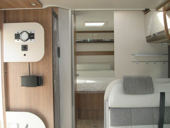LOCATION CAMPING CAR !

Il reste quelques disponibilités pour cet été ! Profitez - en ! 
04.70.64.95.78
bourgeotlocation@outlook.fr